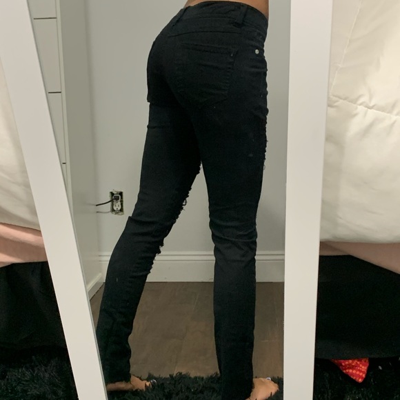 Jeans - Picture 2 of 4